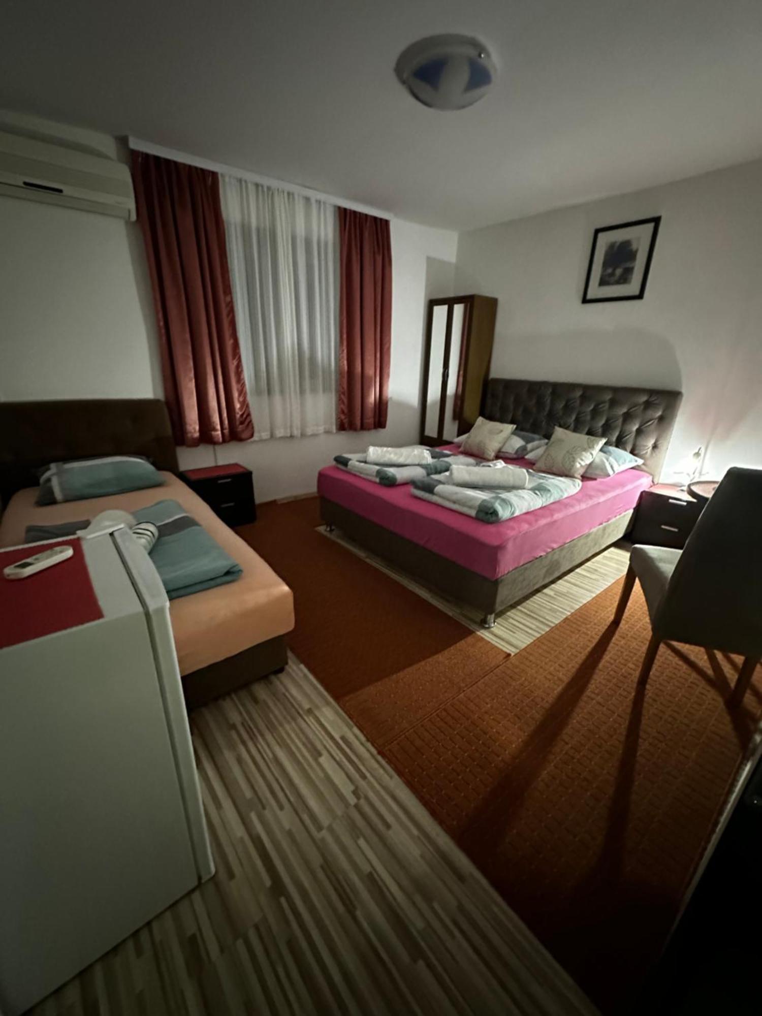 Guest House Nana Mostar Buitenkant foto