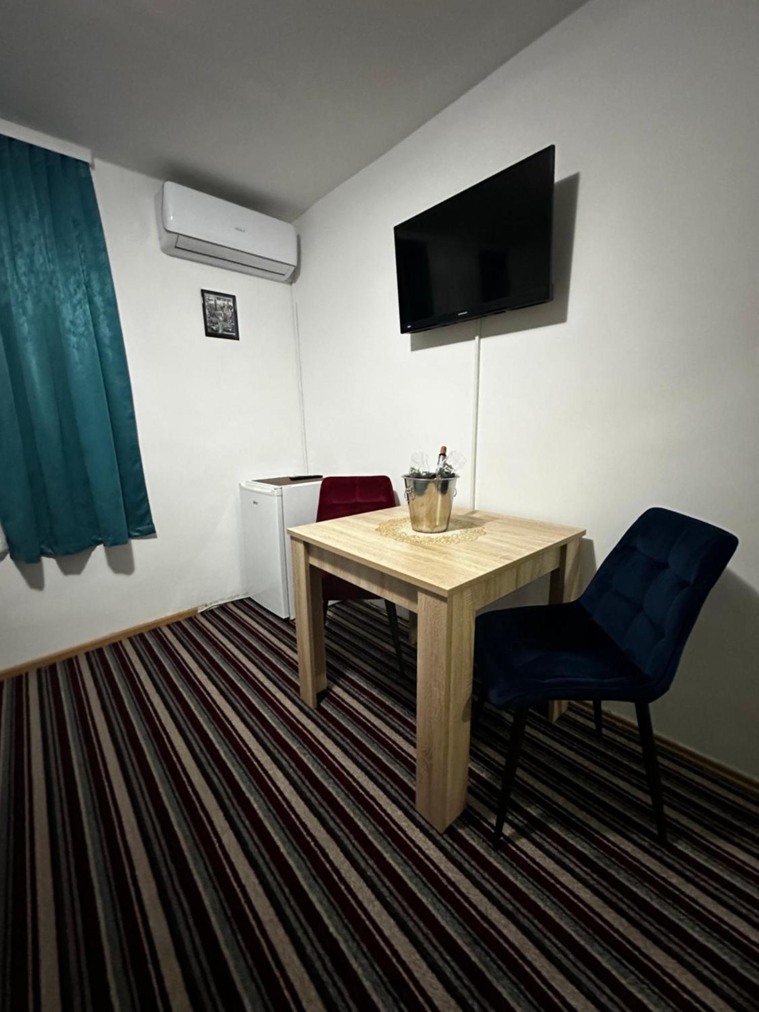 Guest House Nana Mostar Buitenkant foto