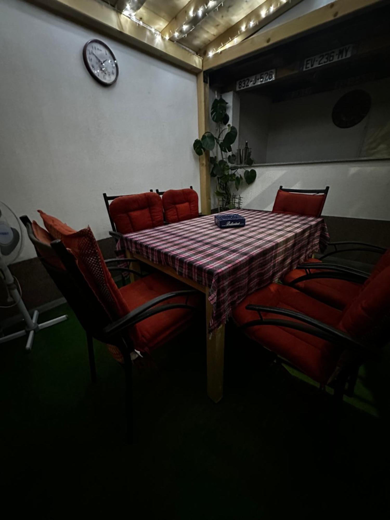 Guest House Nana Mostar Buitenkant foto
