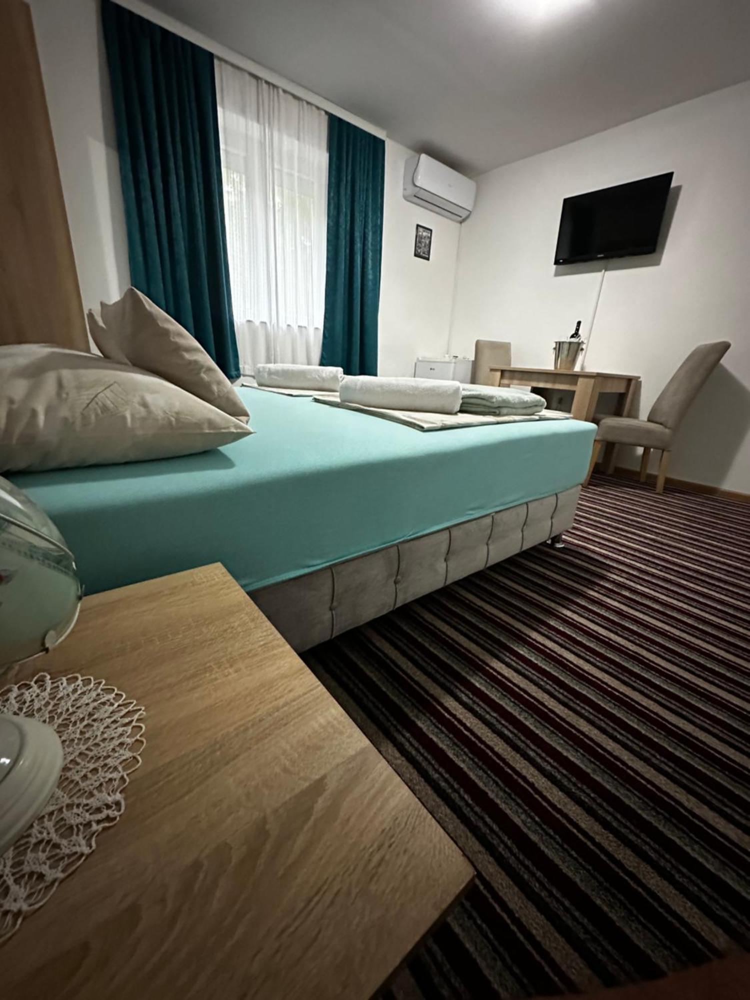 Guest House Nana Mostar Buitenkant foto