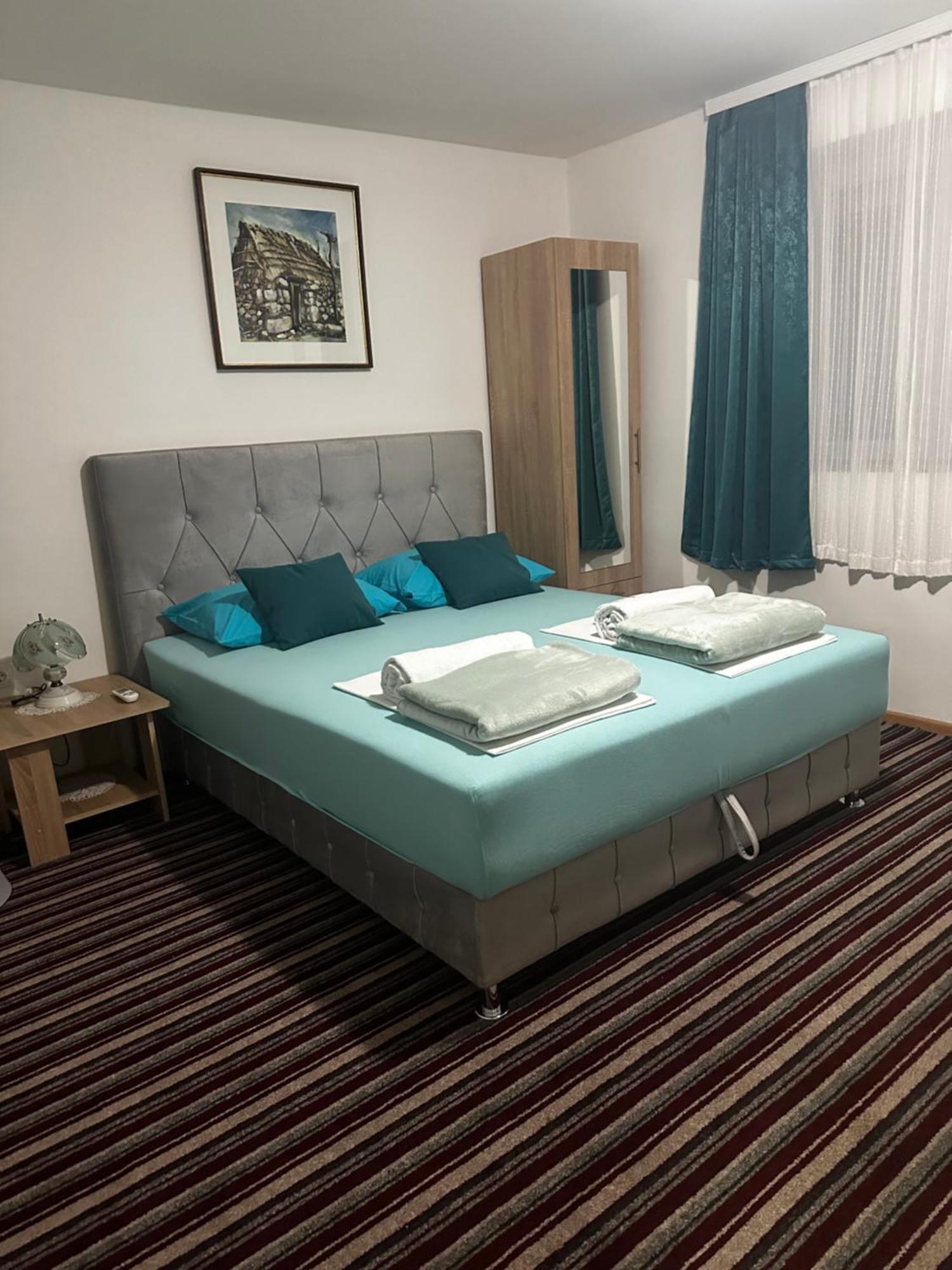 Guest House Nana Mostar Buitenkant foto