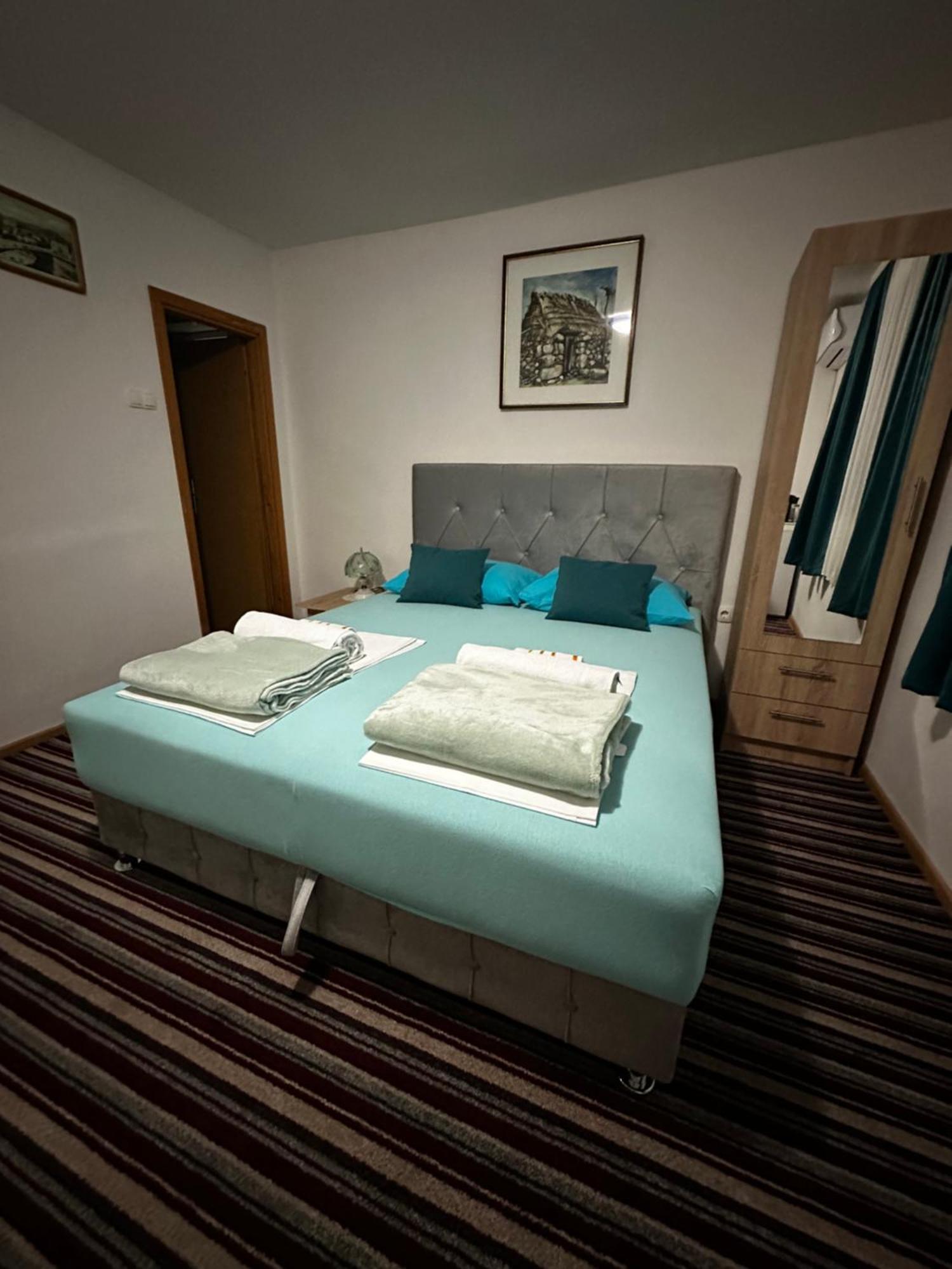Guest House Nana Mostar Buitenkant foto