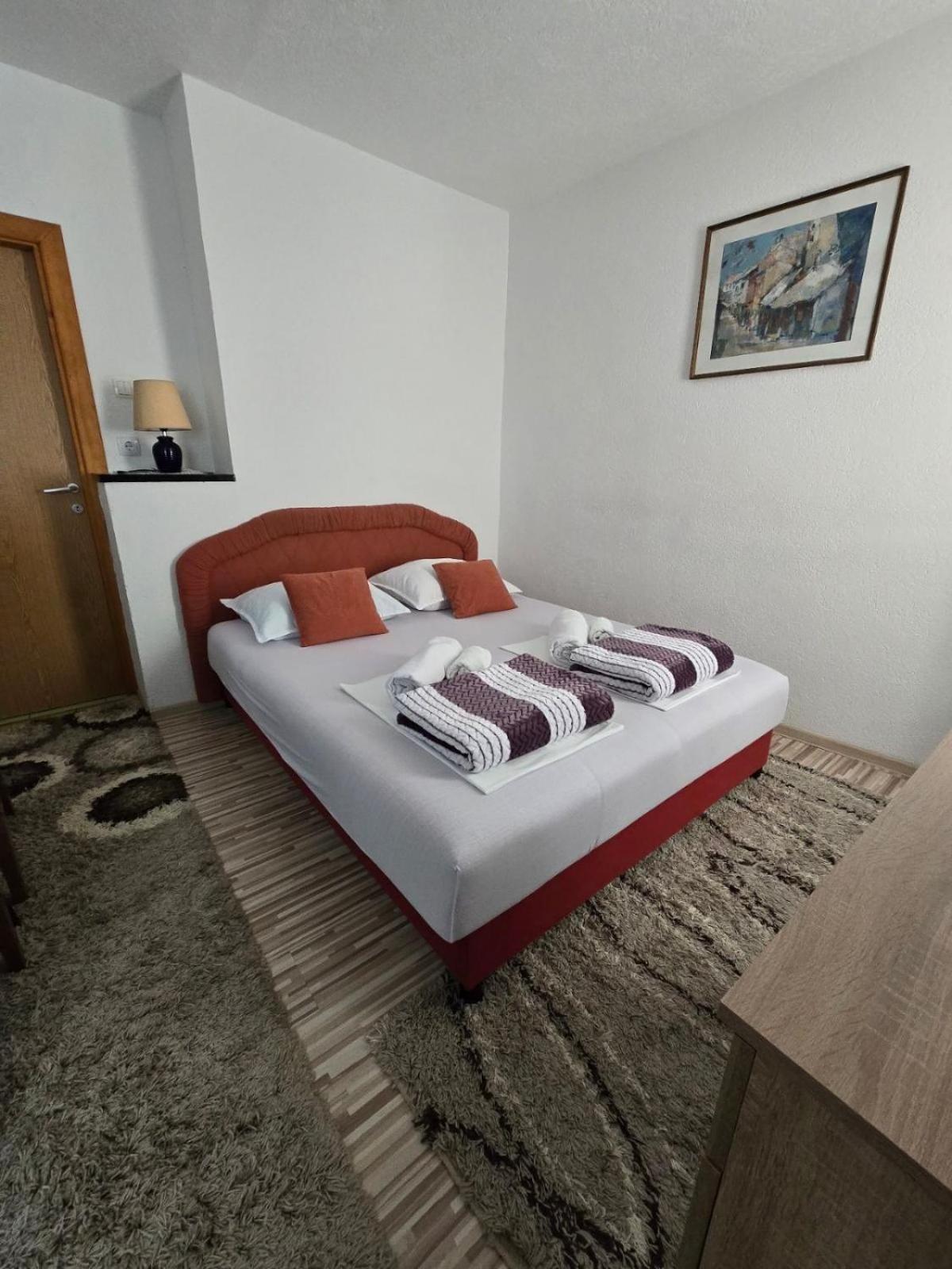 Guest House Nana Mostar Buitenkant foto