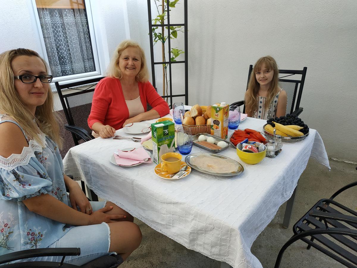 Guest House Nana Mostar Buitenkant foto
